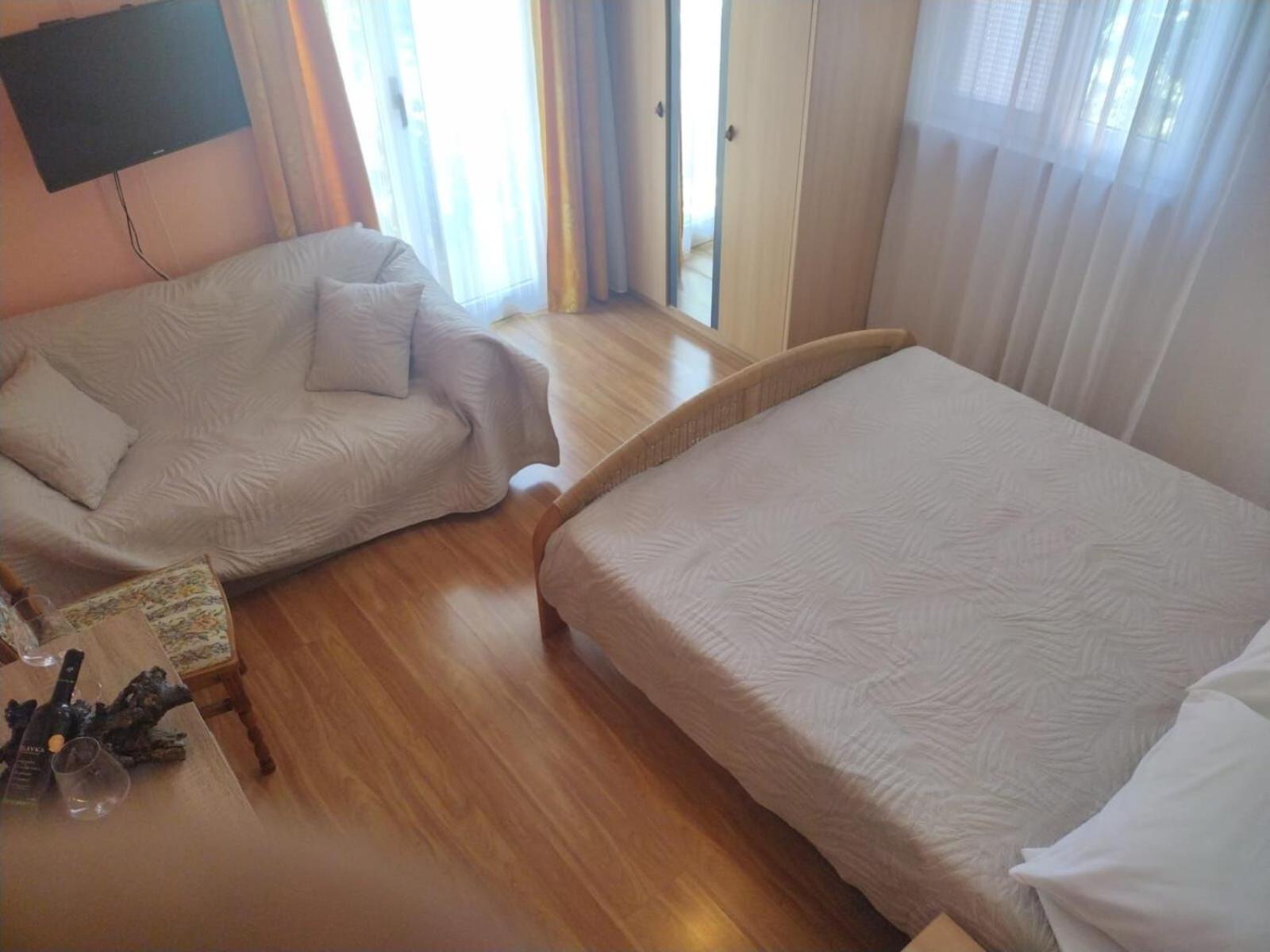 Apartment Franjo Kaštela Екстериор снимка